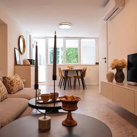 Atrio Silente - Two Connected One Bedroom - Sleeps 4 - 800 M From Old Town Split