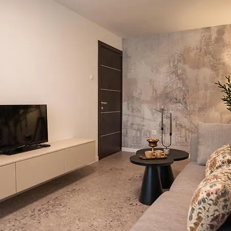 Apartman Atrio Silente - Two Connected One Bedroom - Sleeps 4 - 800 M From Old Town *