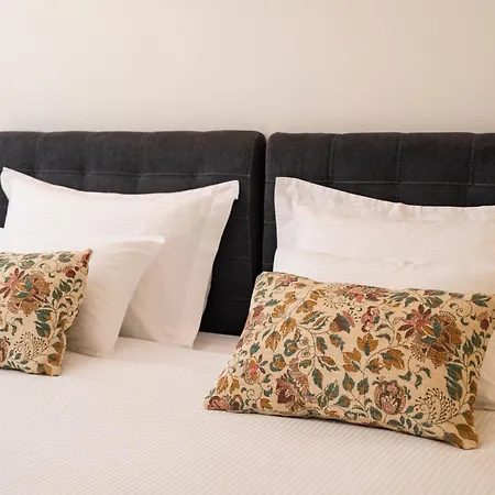 Apartman Atrio Silente - Two Connected One Bedroom - Sleeps 4 - 800 M From Old Town Split
