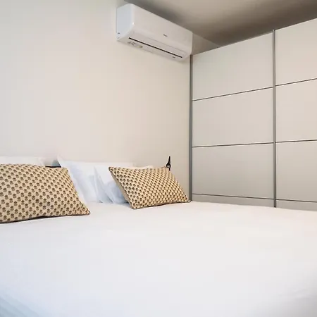 Atrio Silente - Two Connected One Bedroom - Sleeps 4 - 800 M From Old Town *