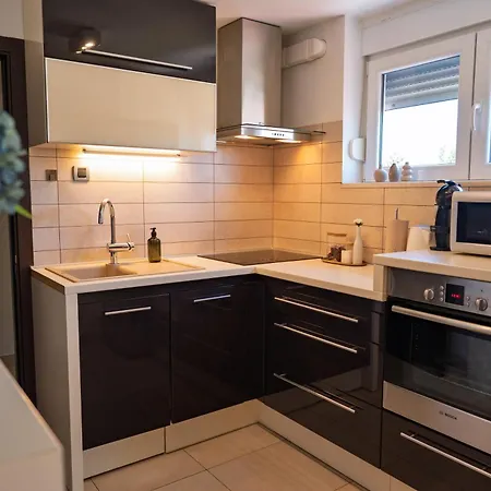 Atrio Silente - Two Connected One Bedroom - Sleeps 4 - 800 M From Old Town